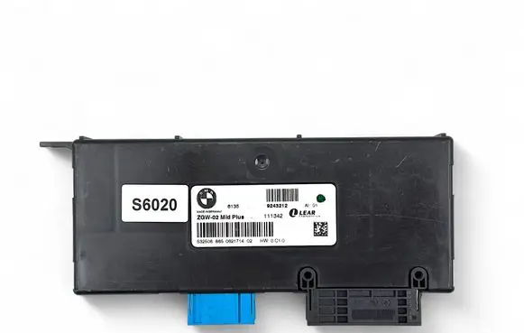 BMW 5 F10 F11 Gateway control module 9243212 61359243212