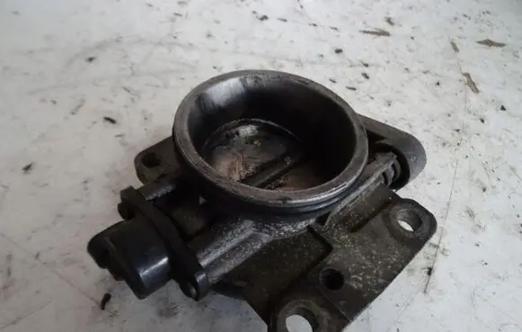 Renault Scenic I Throttle valve 7700875435