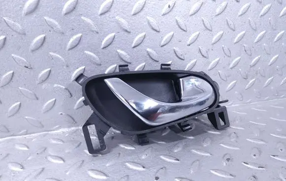 Nissan Pulsar Front door interior handle 806704EA0A