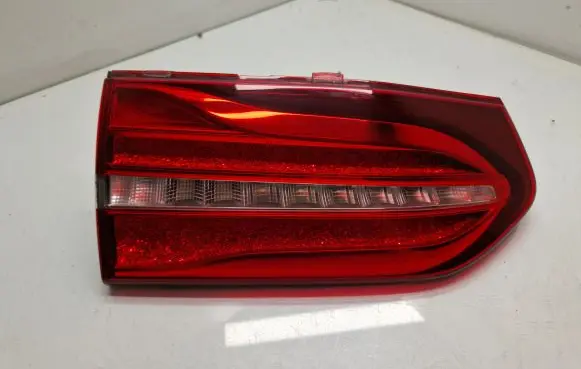 Mercedes-Benz E W213 Tailgate rear/tail lights 633000