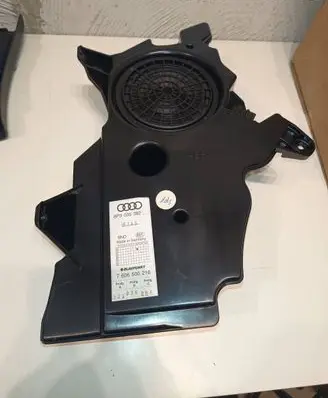 Audi A3 S3 8P Subwoofer speaker 8P3035382 7606500216 522036056