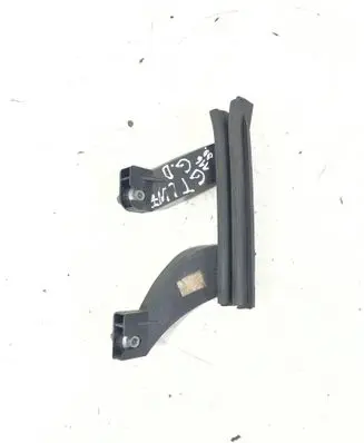 Peugeot 308 Rear door windshield rail 9802146780