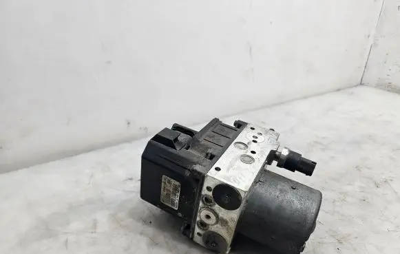 Toyota Avensis T250 ABS Pump 8954105100