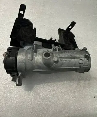 Volkswagen Polo VI Ignition lock 1K0905851