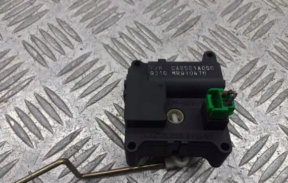 Mitsubishi Carisma A/C air flow flap actuator/motor CAB501A050