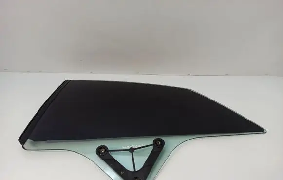 Mercedes-Benz E C207 W207 Rear side window E000259