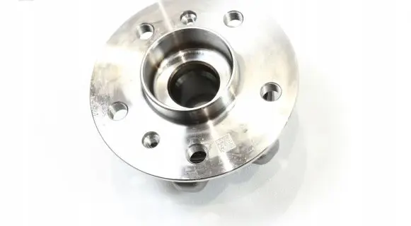 BMW X4M F98 Rear wheel hub 8098973