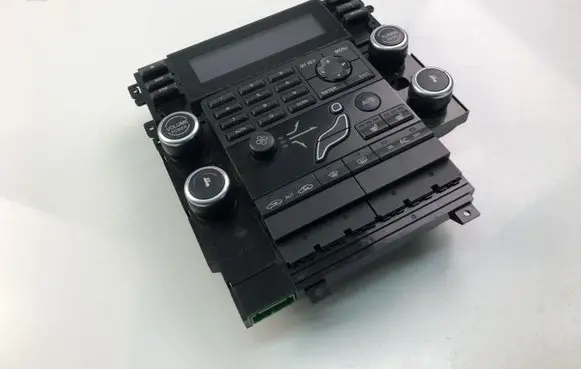Volvo V40 Climate control unit 7923