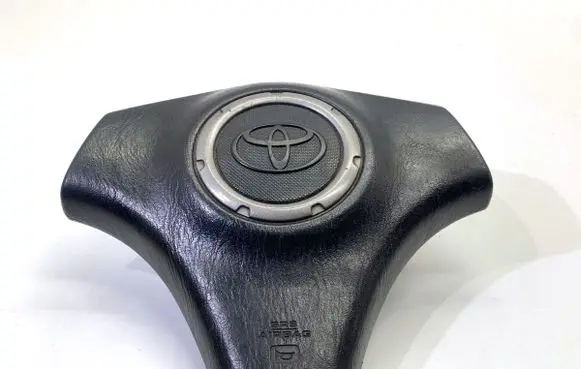 Toyota RAV 4 (XA20) Steering wheel airbag 