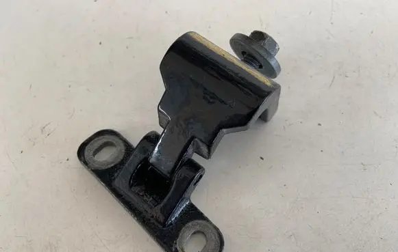 Audi Q5 SQ5 Tailgate/trunk/boot hinge 8U0827299D
