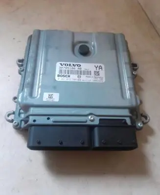 Volvo V70 Engine control unit/module 30785100 1039S18372 0281012765