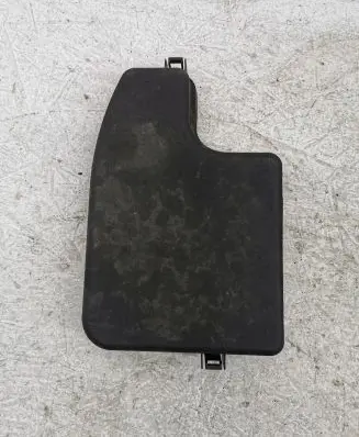Mazda 3 II Fuse box cover B62S66761