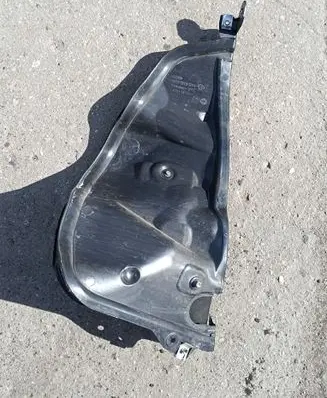 Audi Q7 4L Other engine bay part 4L0819511