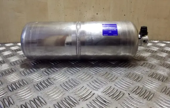 Volvo XC90 Air suspension tank/reservoir 31360725