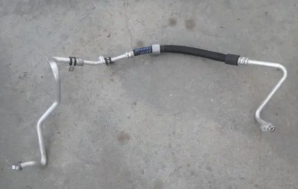 Renault Captur Air conditioning (A/C) pipe/hose 924541508