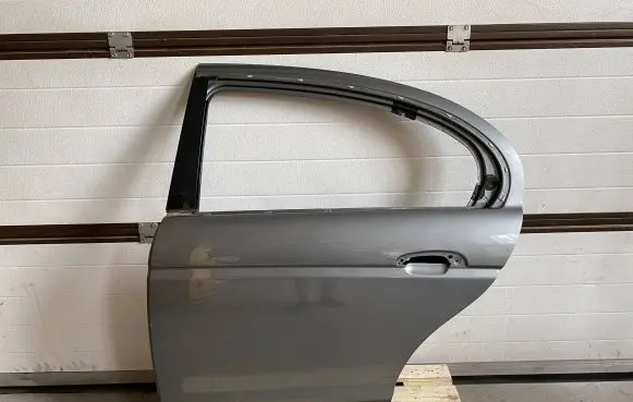 Jaguar S-Type Rear door