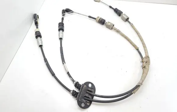 Gear shift cable linkage