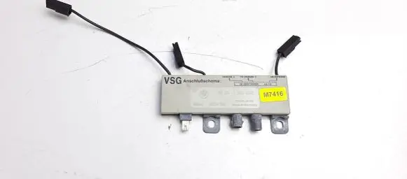 BMW 7 E32 Aerial antenna amplifier 1382432 M7416