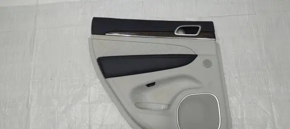 Jeep Grand Cherokee Rear door card panel trim