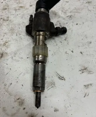 Peugeot 508 Fuel injector 9674973080 50274305