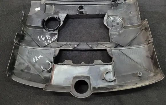 Volkswagen Golf V Engine cover (trim) 06A103925CH 06A103925C