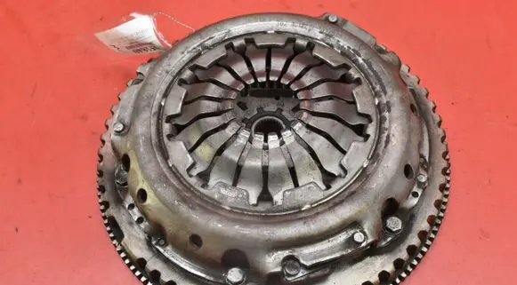Nissan Micra C+C Clutch set kit 302101221R