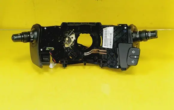 Wiper turn signal indicator stalk/switch