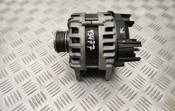 Renault Kangoo II Generator/alternator 231007536R