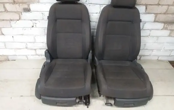 Volkswagen Touran I Seat set 