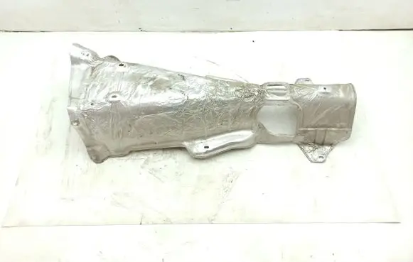 Jaguar XJ X308 Exhaust heat shield GNC9330AB