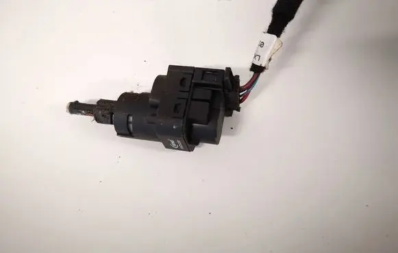 Skoda Praktik (5J8) Brake pedal sensor switch v10730156 v10-73-0156