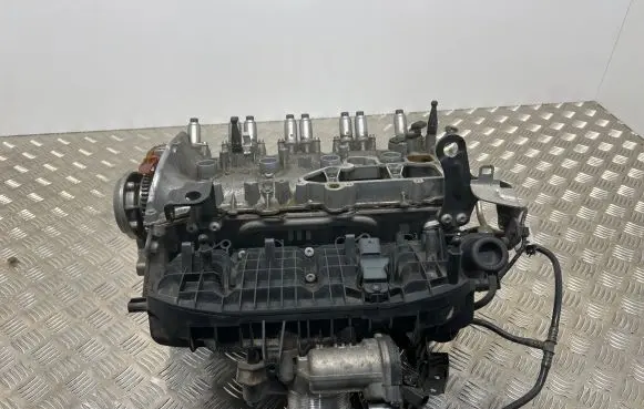 Audi A4 S4 B9 Engine head 06k403A5