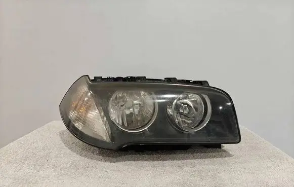 BMW X3 E83 Headlight/headlamp