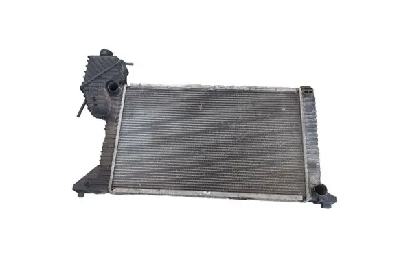 Mercedes-Benz Sprinter W901 W902 W903 W904 Coolant radiator 9015003100