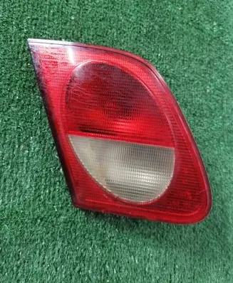 Tailgate rear/tail lights