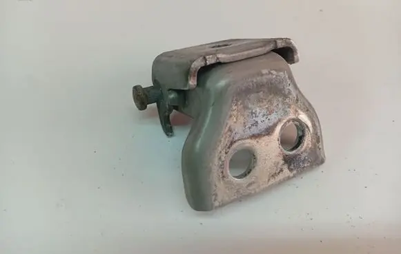 Peugeot Partner Front door upper hinge 