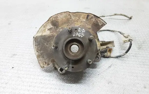 Hyundai Tucson JM Front wheel hub spindle knuckle