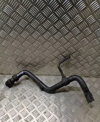 Volkswagen PASSAT B5 Engine coolant pipe/hose 8D0121403J