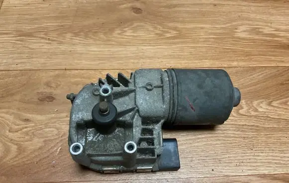 Volvo V50 Wiper motor 0390241924 30699344 0502051