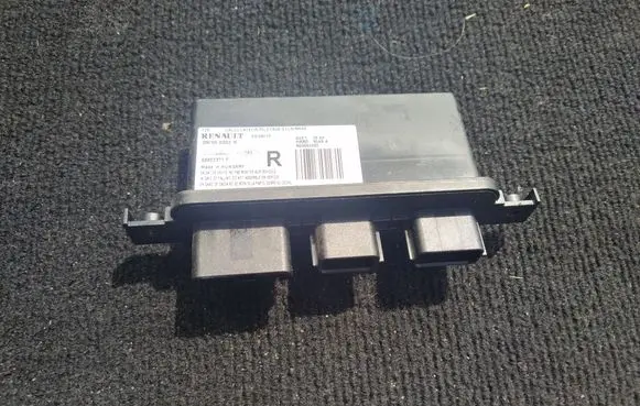 Renault Megane III Xenon control unit/module 260550002R