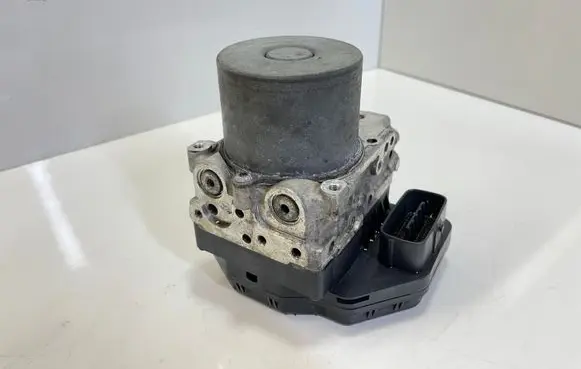Mazda 6 ABS Pump GAM7437A0 K0089 1338004451