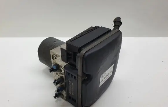 BMW 5 E60 E61 ABS Pump 6783360 3451678336006 6783362
