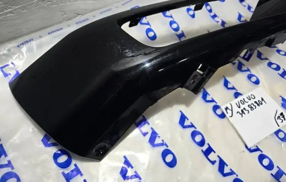 Volvo XC90 Front bumper splitter molding 31383801