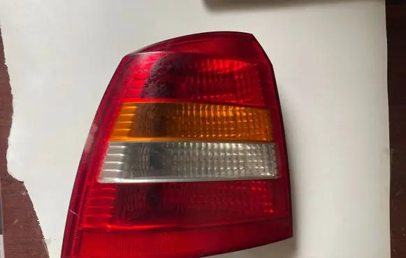 Opel Astra H Rear/tail lights 90521542