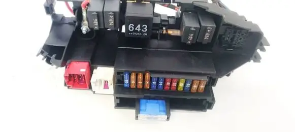 Audi A4 S4 B8 8K Fuse box set 8K2937503