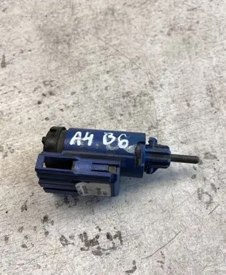 Audi A4 S4 B6 8E 8H Brake pedal sensor switch 8e0927189