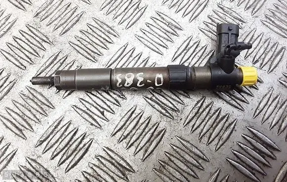 Fuel injector