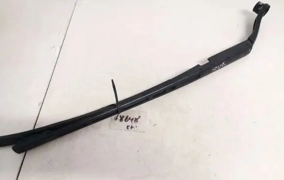 Citroen C5 Front wiper blade arm 9682797980