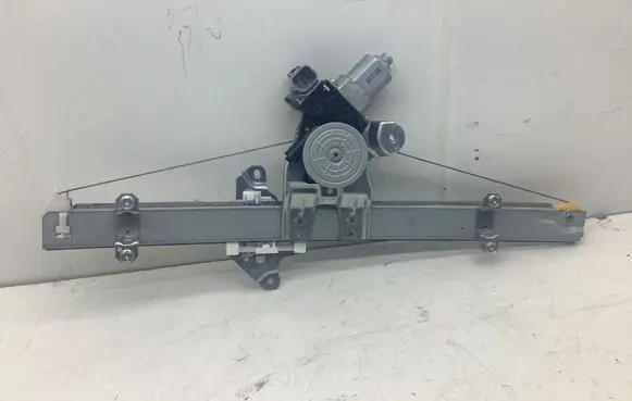 Nissan Leaf II (ZE1) Front door window regulator with motor 807313NA0B