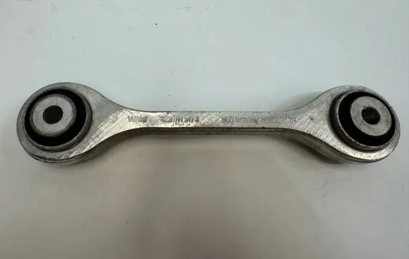 Porsche Macan (95B) Front anti-roll bar/stabilizer link 4M0411317J